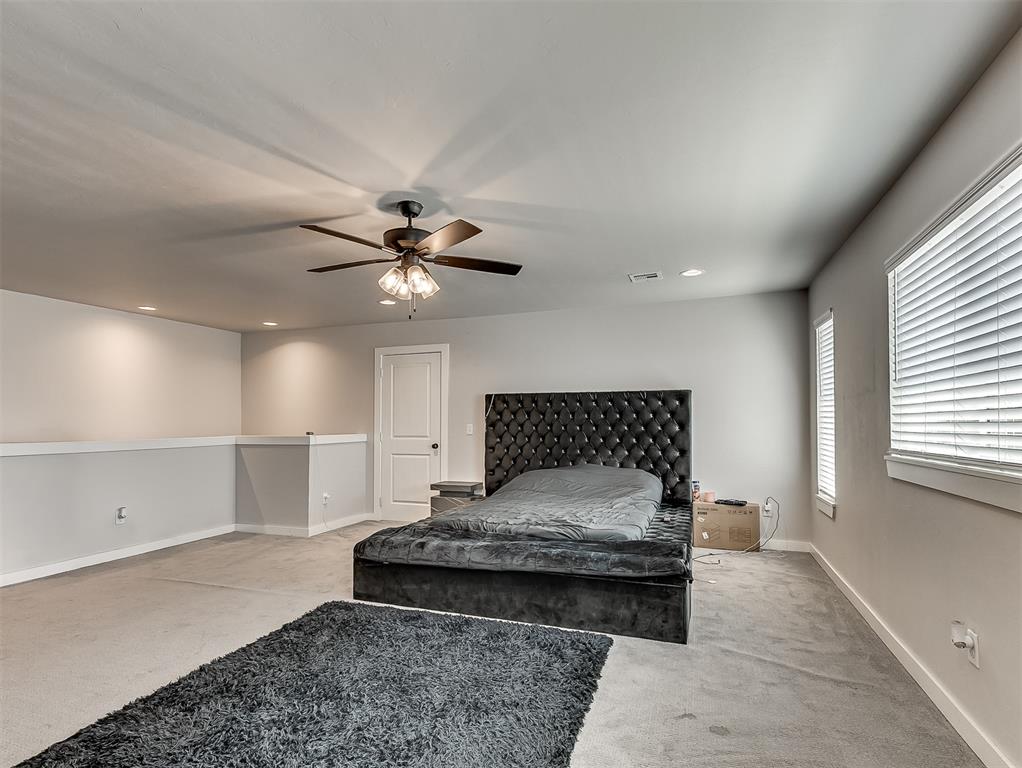 705 Ne 38th Street Property Photo 25