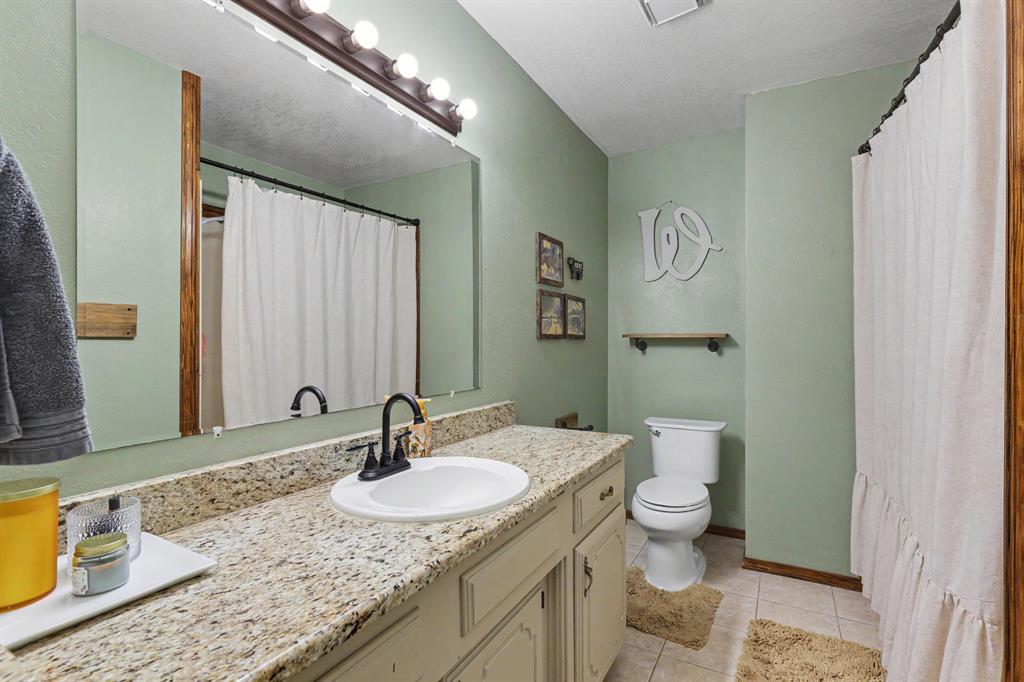 780 Pinewood Lane Property Photo 23