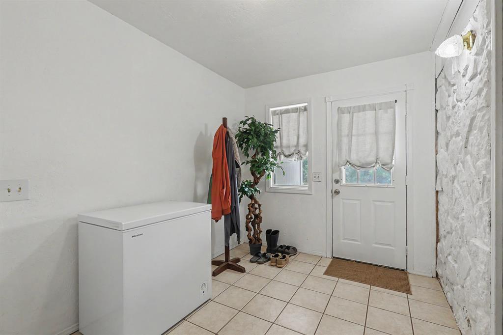 780 Pinewood Lane Property Photo 26