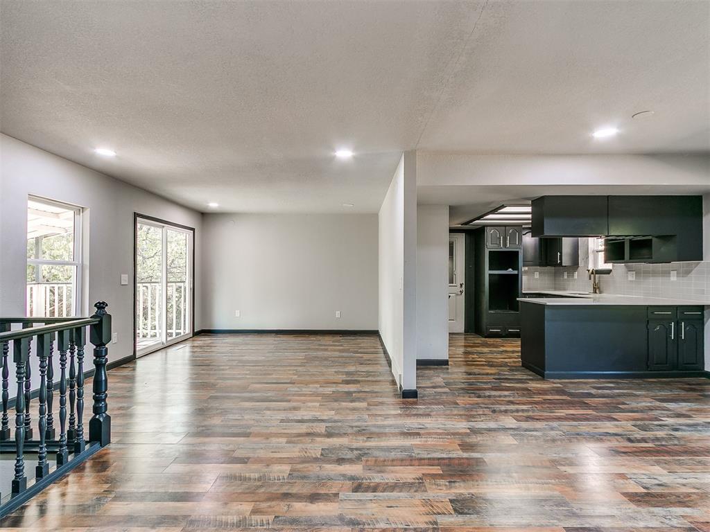 10200 Puppet Alley Property Photo 5