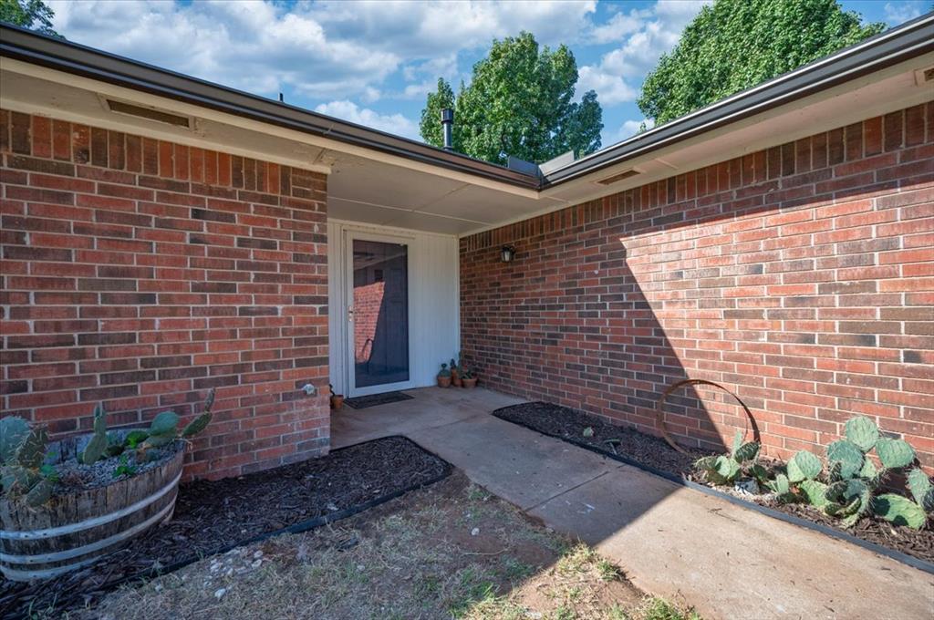 13605 Jacqueline Drive Property Photo 5