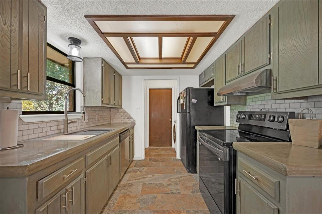 13605 Jacqueline Drive Property Photo 14