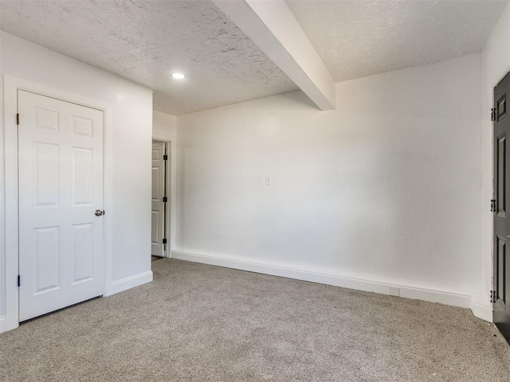 904 W Robinson Street Property Photo 12