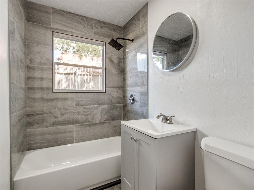 904 W Robinson Street Property Photo 14