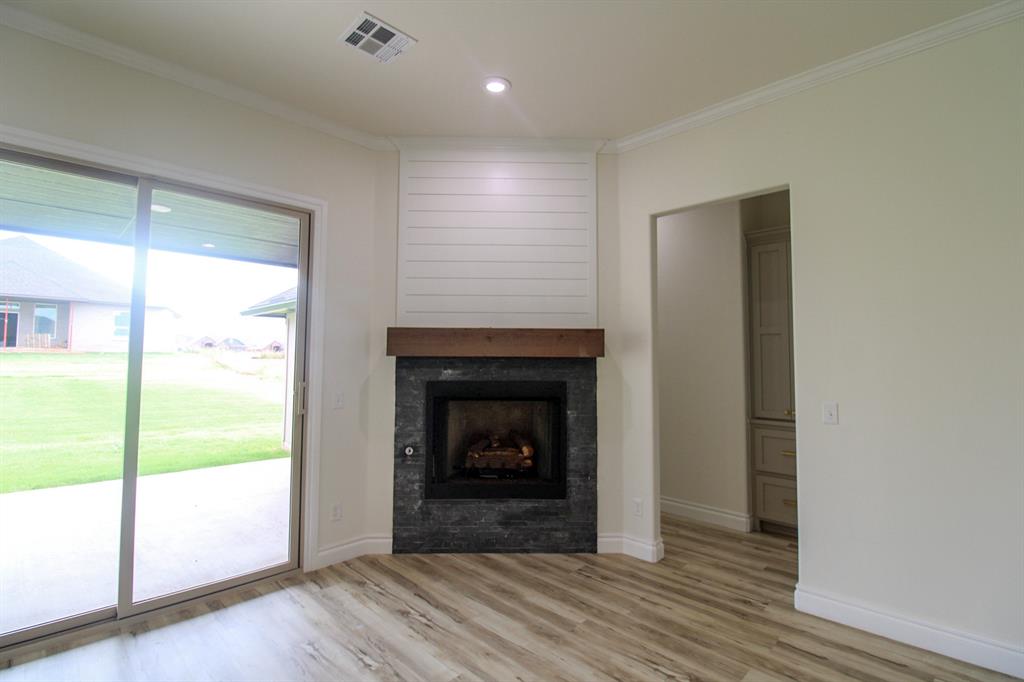 9316 Sw 38th Street Property Photo 4