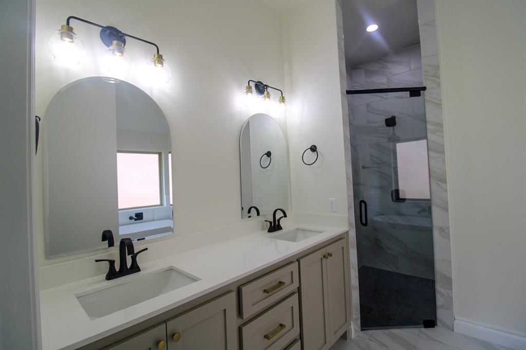 9316 Sw 38th Street Property Photo 19