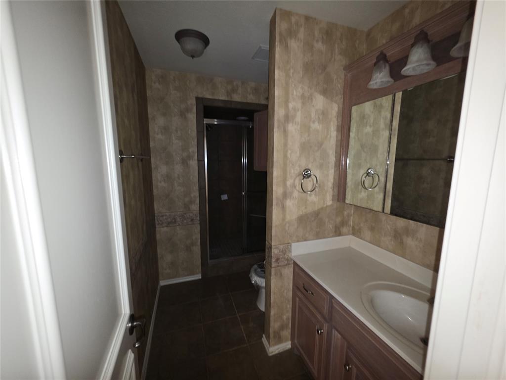 2720 Nw 151st Street Property Photo 5