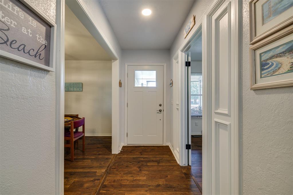 11613 Shasta Lane Property Photo 3