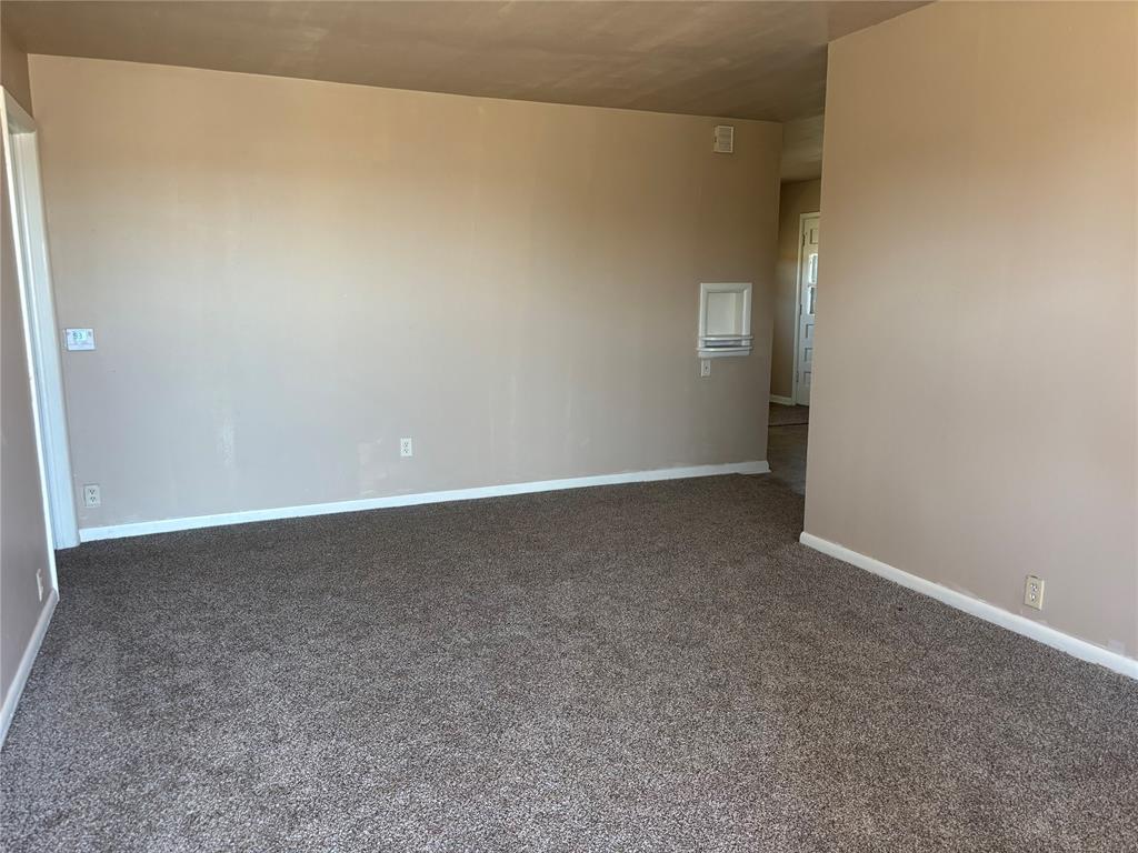 700 N 5th Street Property Photo 2