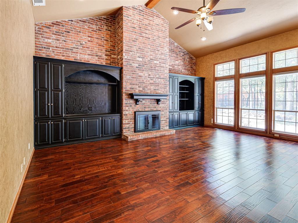 8925 Oakmont Drive Property Photo 11