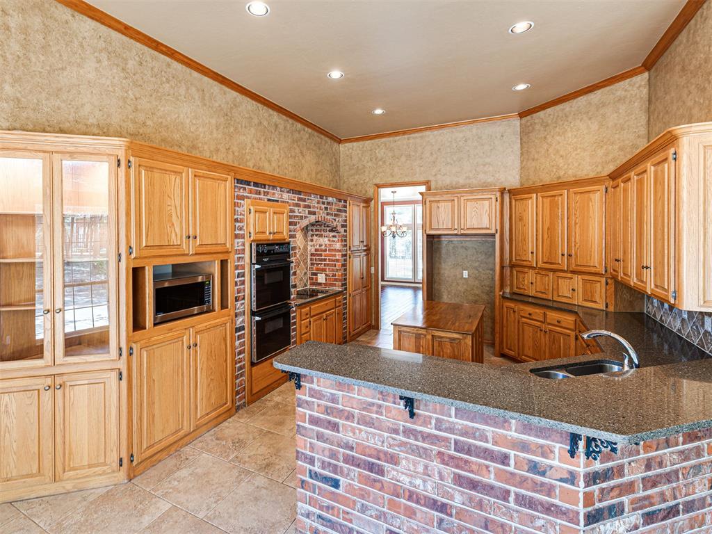 8925 Oakmont Drive Property Photo 18