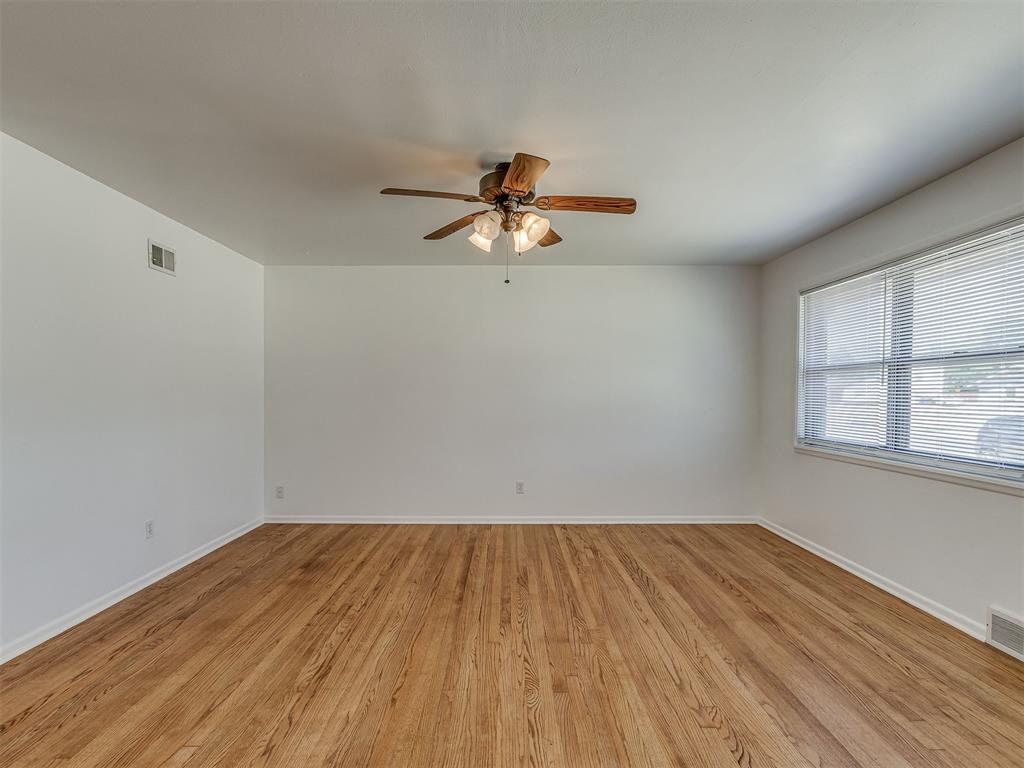 132 E Jarman Drive Property Photo 5