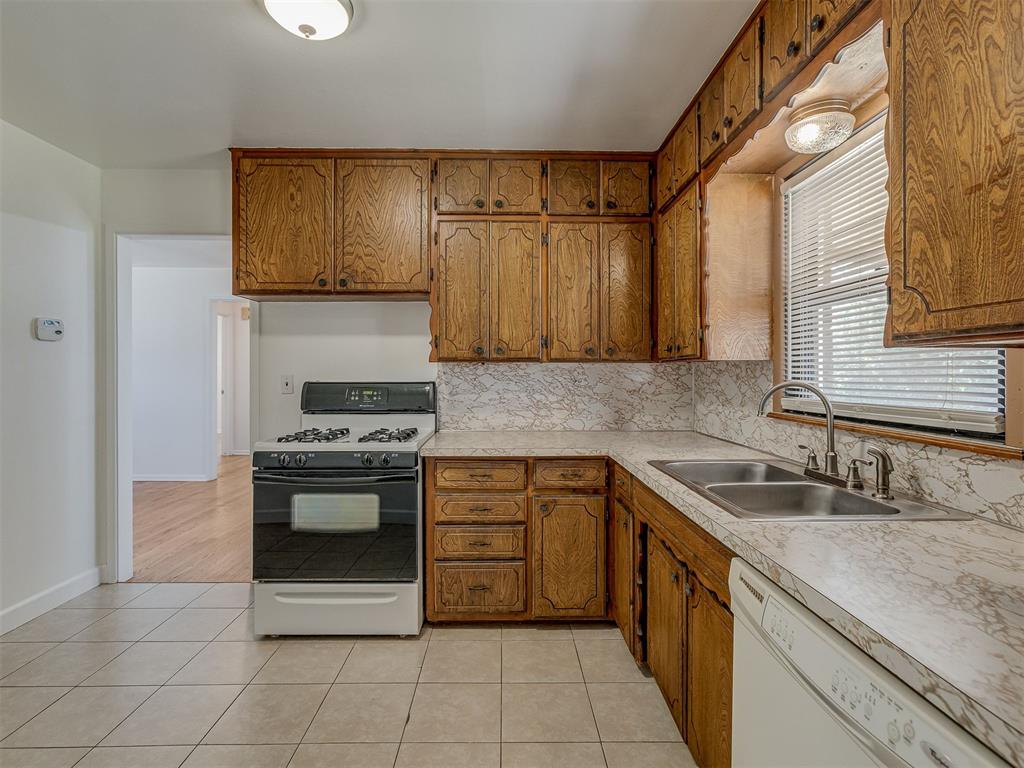132 E Jarman Drive Property Photo 13