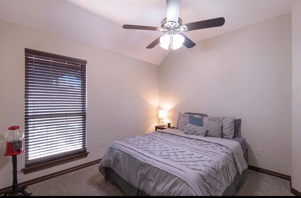 556 Montana Street Property Photo 19