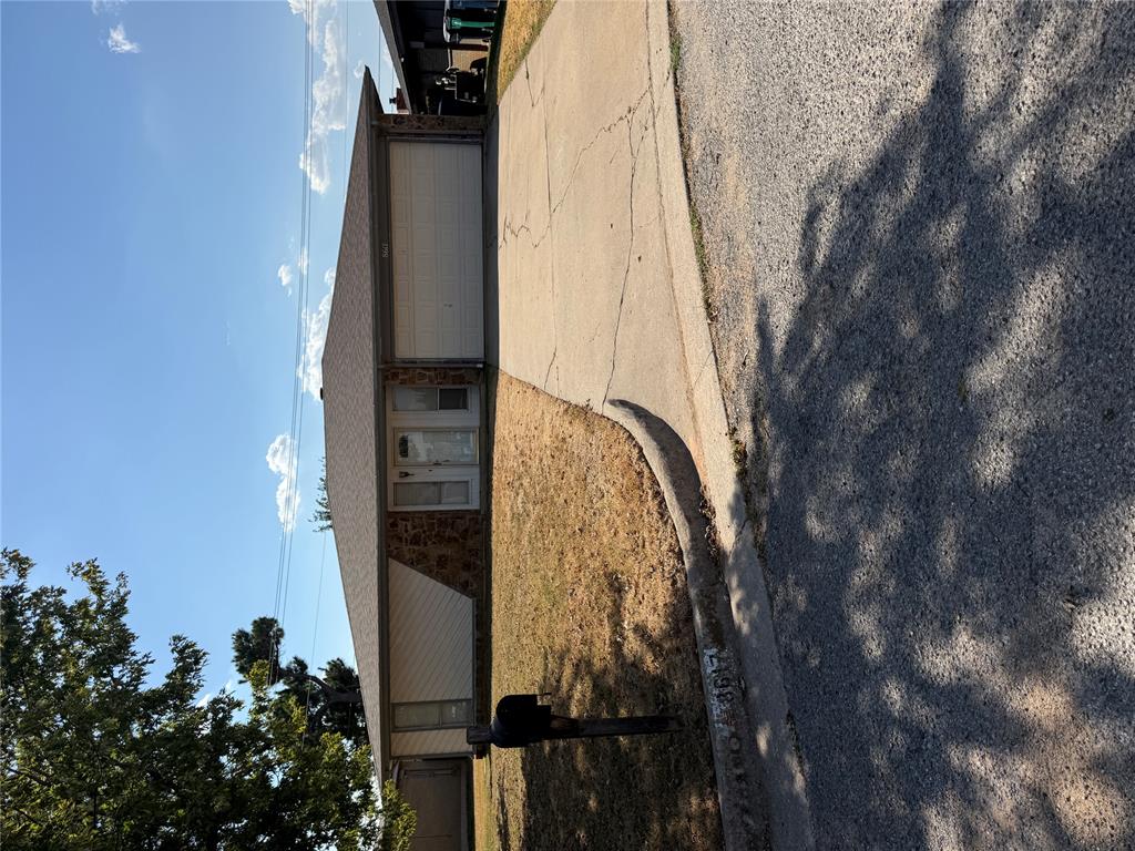 8617 N Eagle Lane Property Photo 1