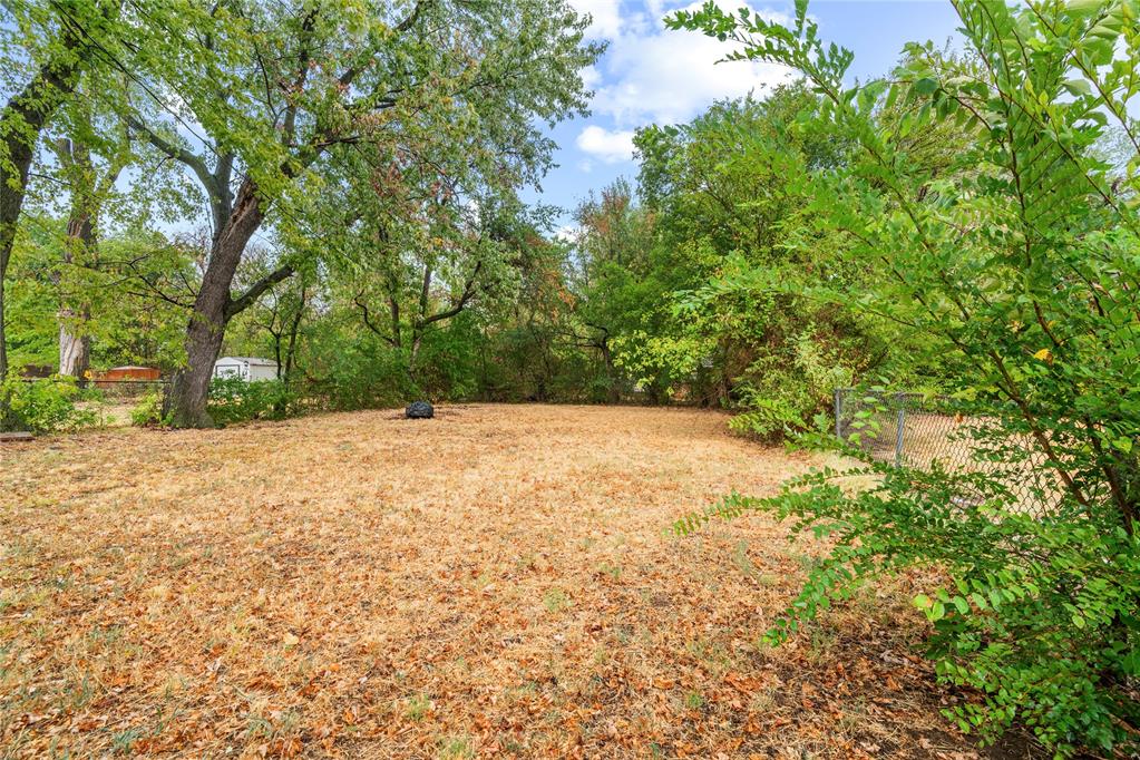 1138 E Alice Street Property Photo 13