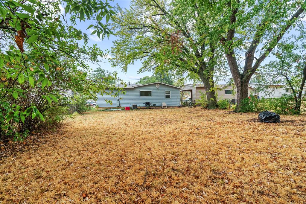 1138 E Alice Street Property Photo 15