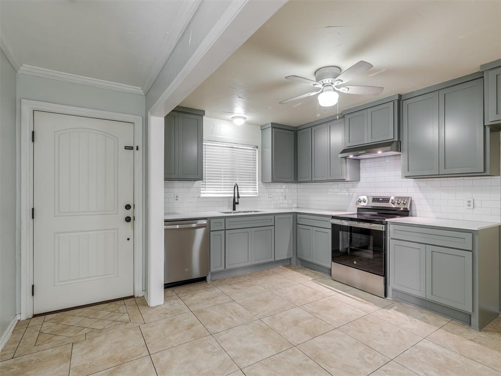 4308 Nw 54th Street Property Photo 6