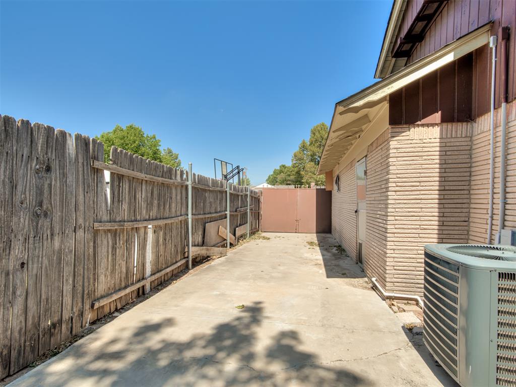 4308 Nw 54th Street Property Photo 28