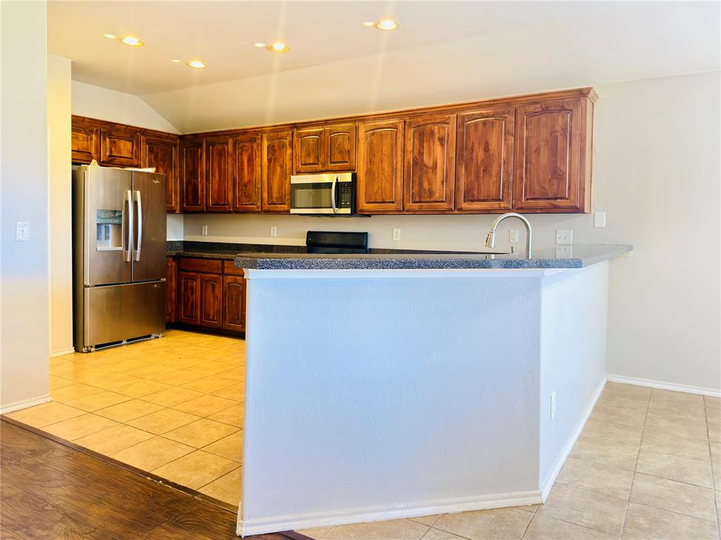 11237 Nw 97th Street Property Photo 7