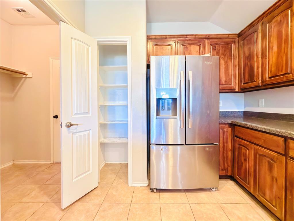 11237 Nw 97th Street Property Photo 13