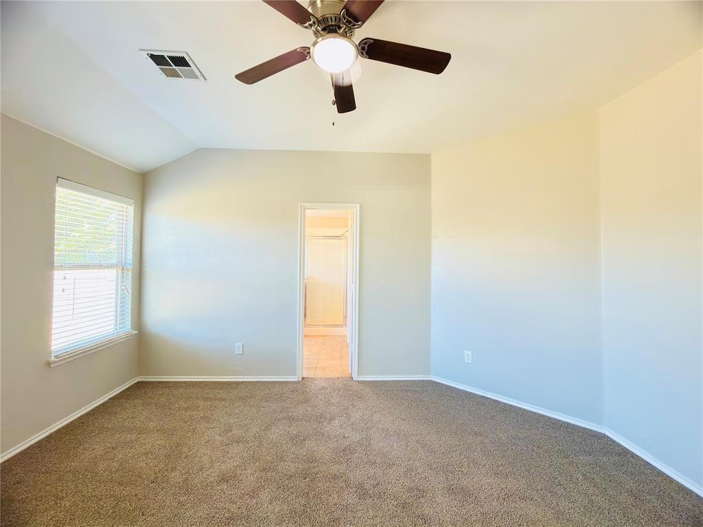11237 Nw 97th Street Property Photo 15
