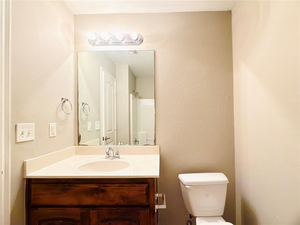 11237 Nw 97th Street Property Photo 32