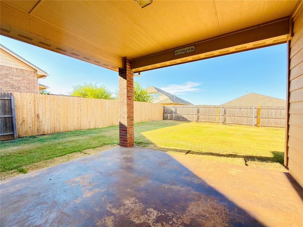 11237 Nw 97th Street Property Photo 37