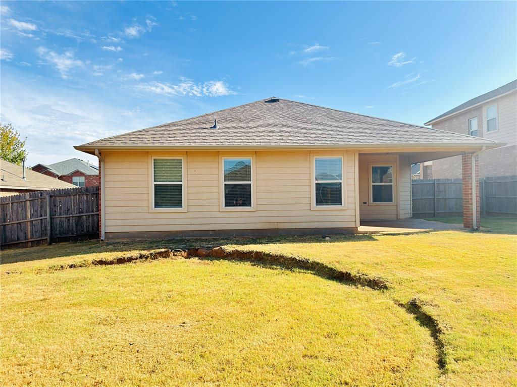 11237 Nw 97th Street Property Photo 40
