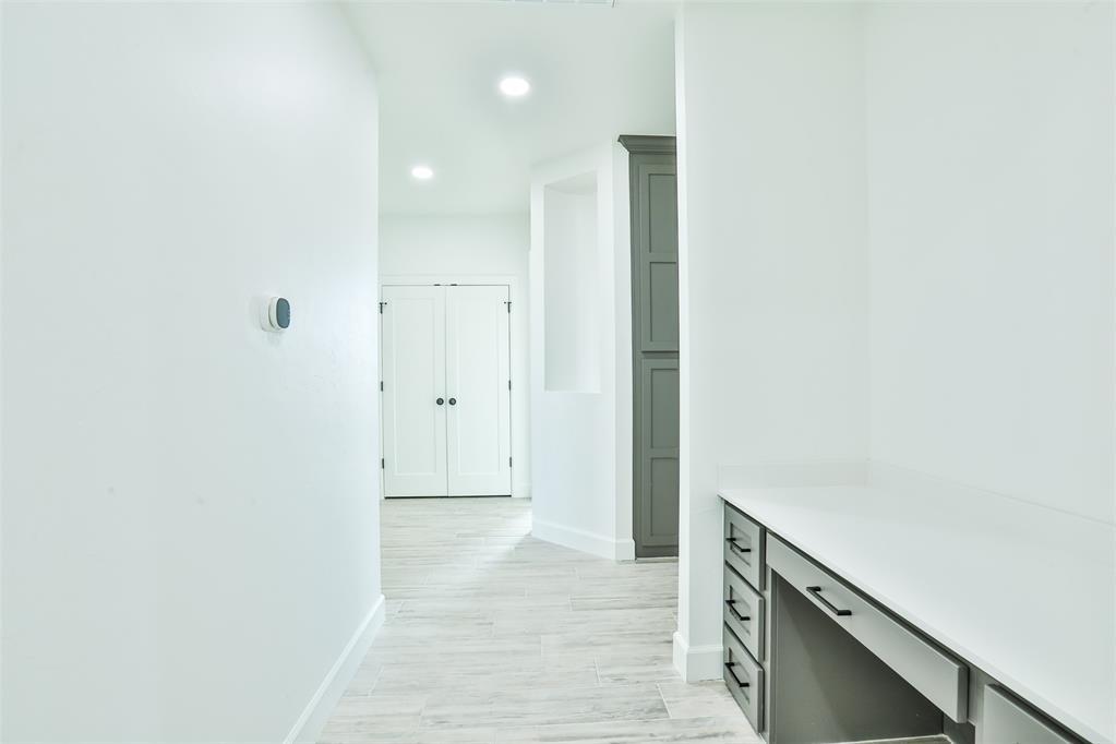 24736 Medio Street Property Photo 16