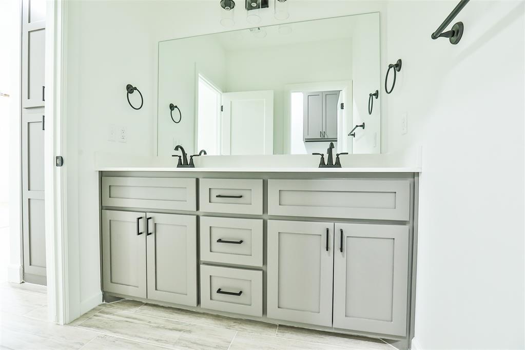 24736 Medio Street Property Photo 17