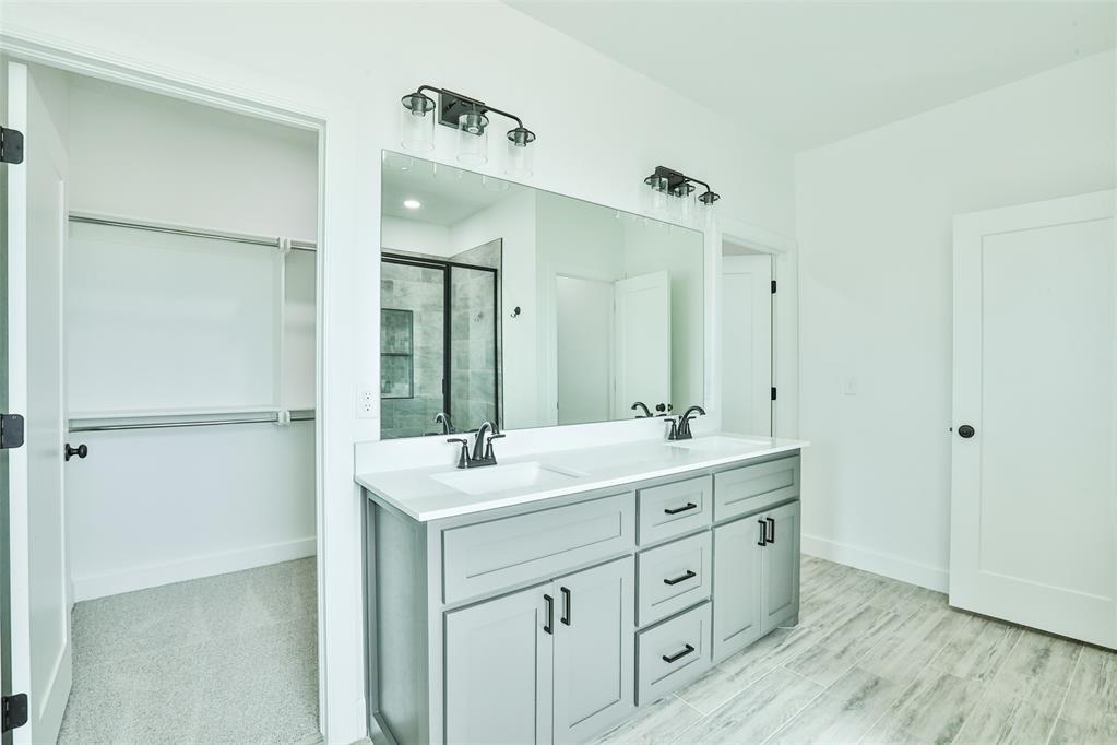 24736 Medio Street Property Photo 31