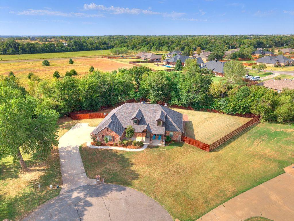14573 Ashwood Court Property Photo 1