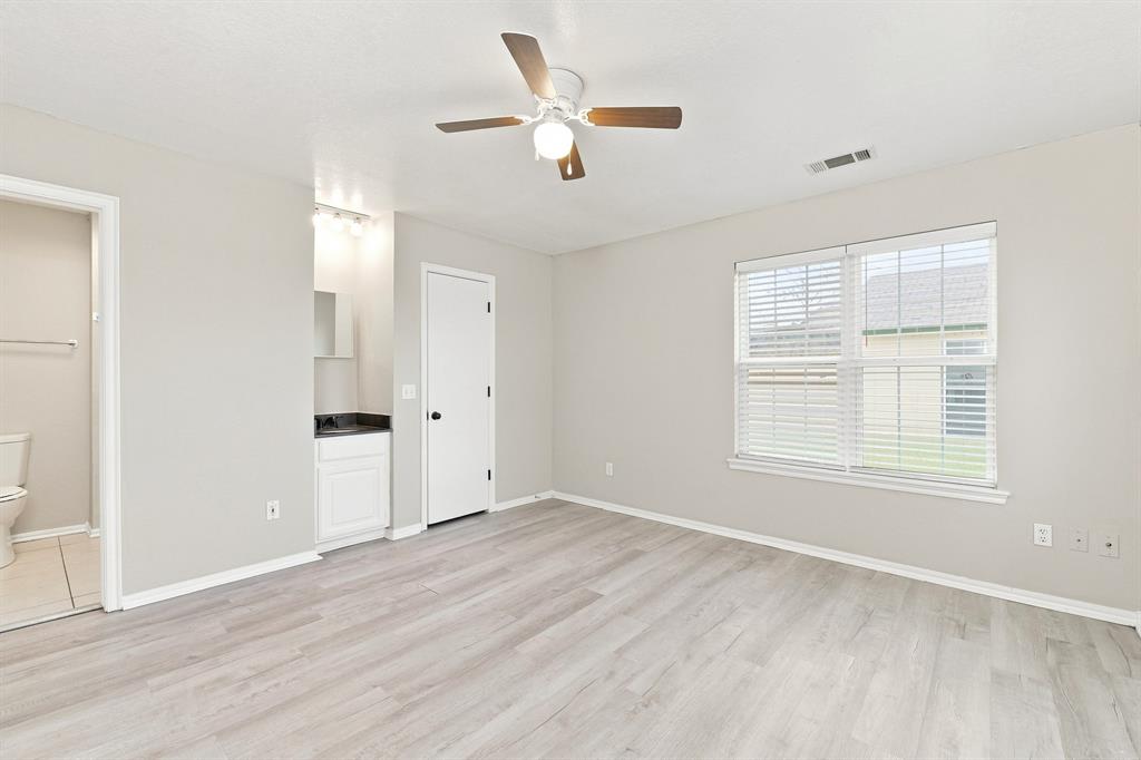 4004 Night Hawk Drive Property Photo 11