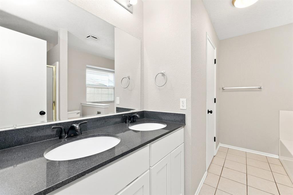 4004 Night Hawk Drive Property Photo 12