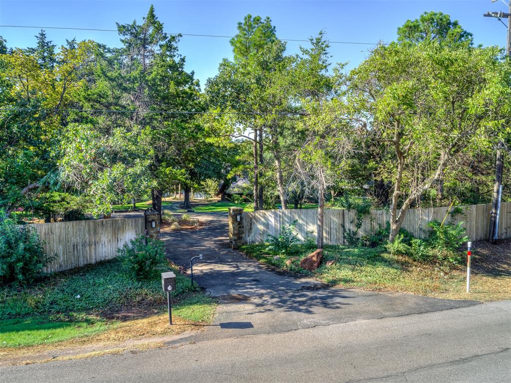 3376 Ne 50th Street Property Photo 2
