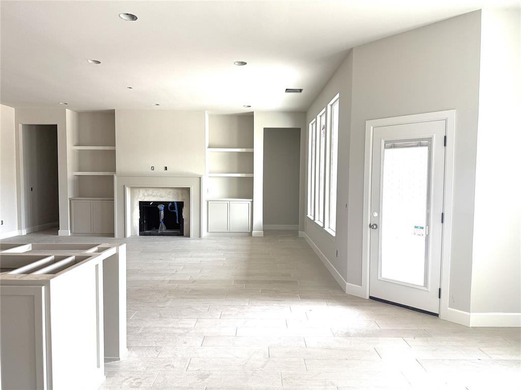 4009 Coronado Drive Property Photo 8
