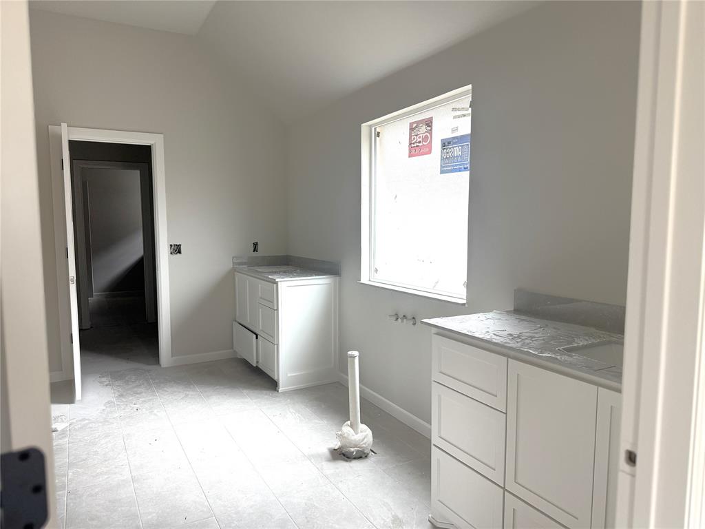 4009 Coronado Drive Property Photo 10