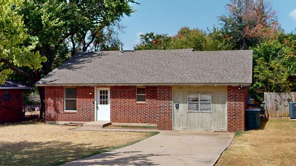 121 W Clegern Avenue Property Photo 2