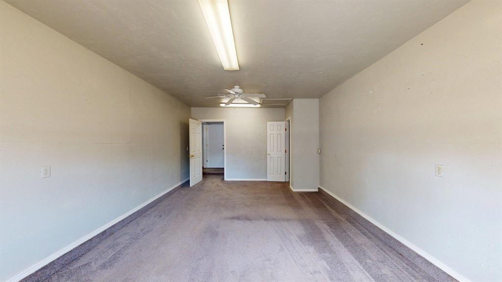 121 W Clegern Avenue Property Photo 15