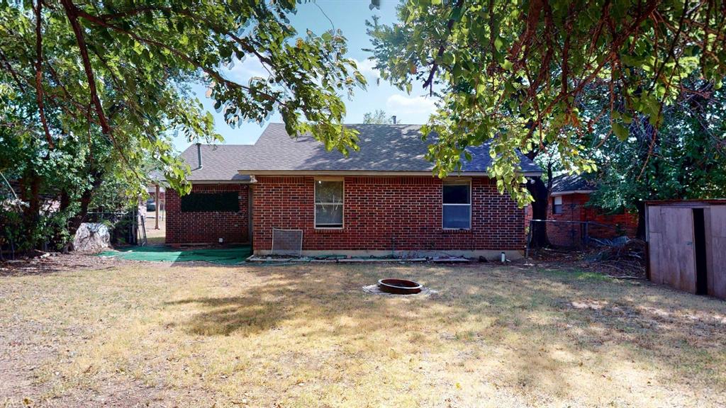 121 W Clegern Avenue Property Photo 17