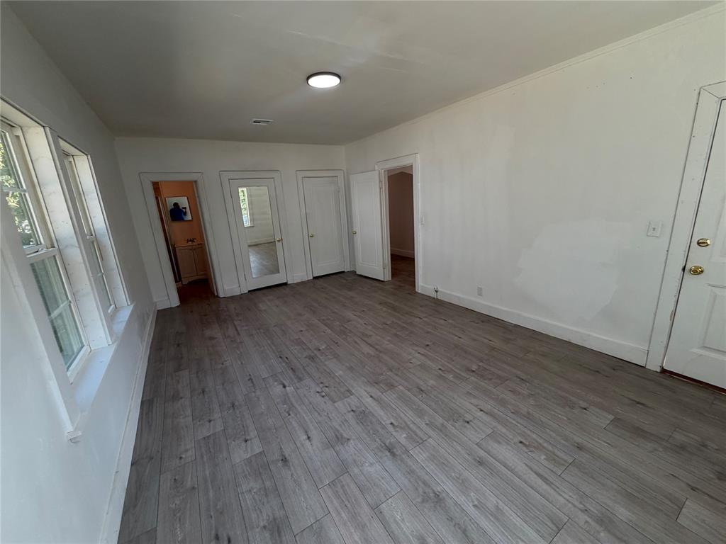 1107 Bluff View Drive Property Photo 3