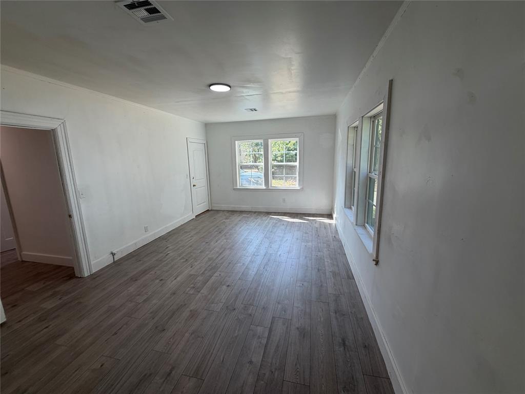 1107 Bluff View Drive Property Photo 4