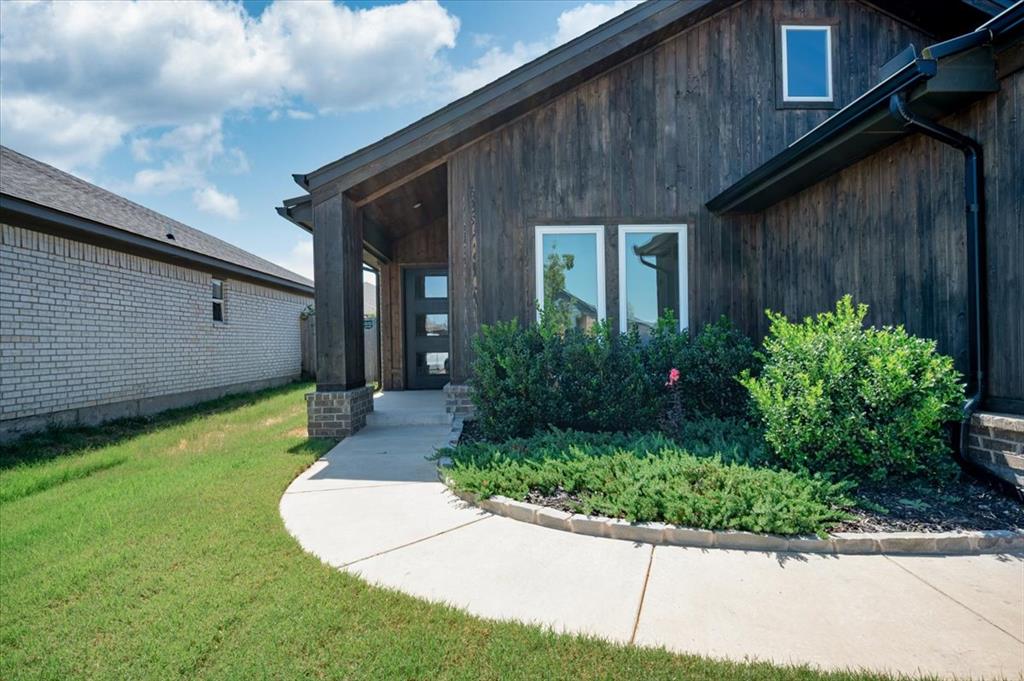 16128 Quiet Storm Drive Property Photo 3