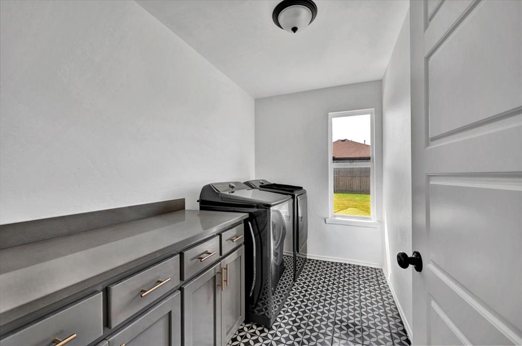 16128 Quiet Storm Drive Property Photo 20