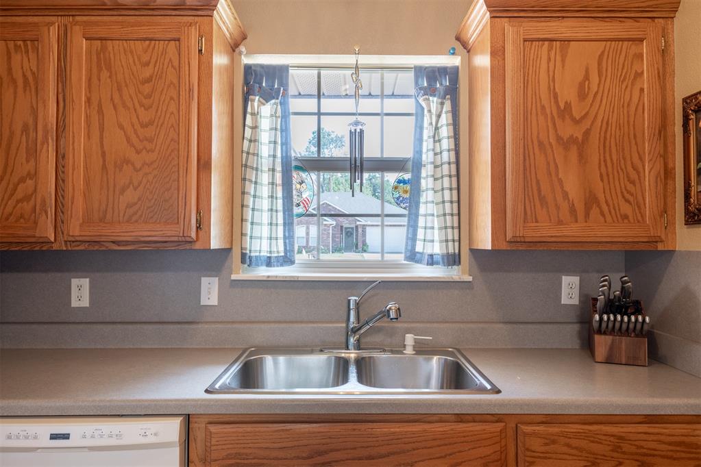 2204 Gray Dove Drive Property Photo 8