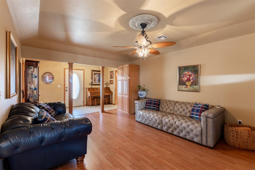 2204 Gray Dove Drive Property Photo 13
