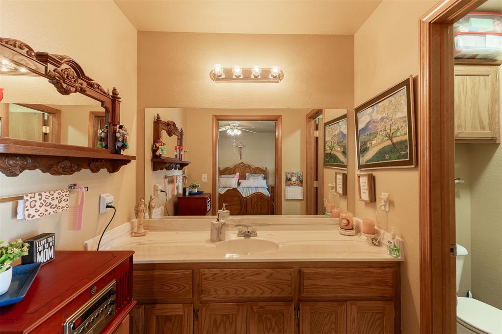 2204 Gray Dove Drive Property Photo 18