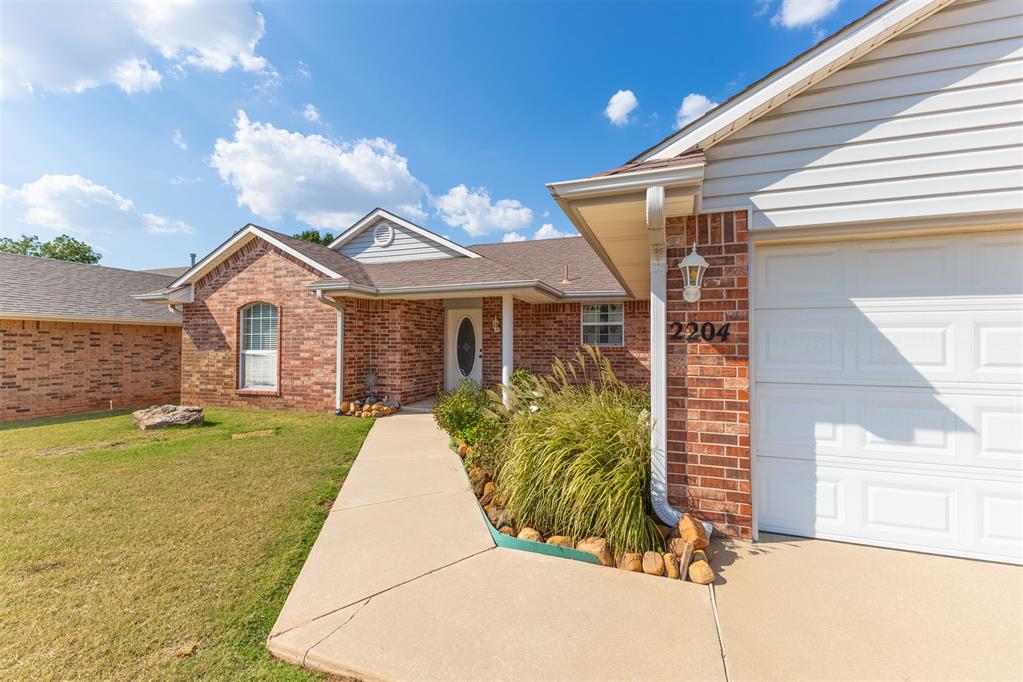 2204 Gray Dove Drive Property Photo 34