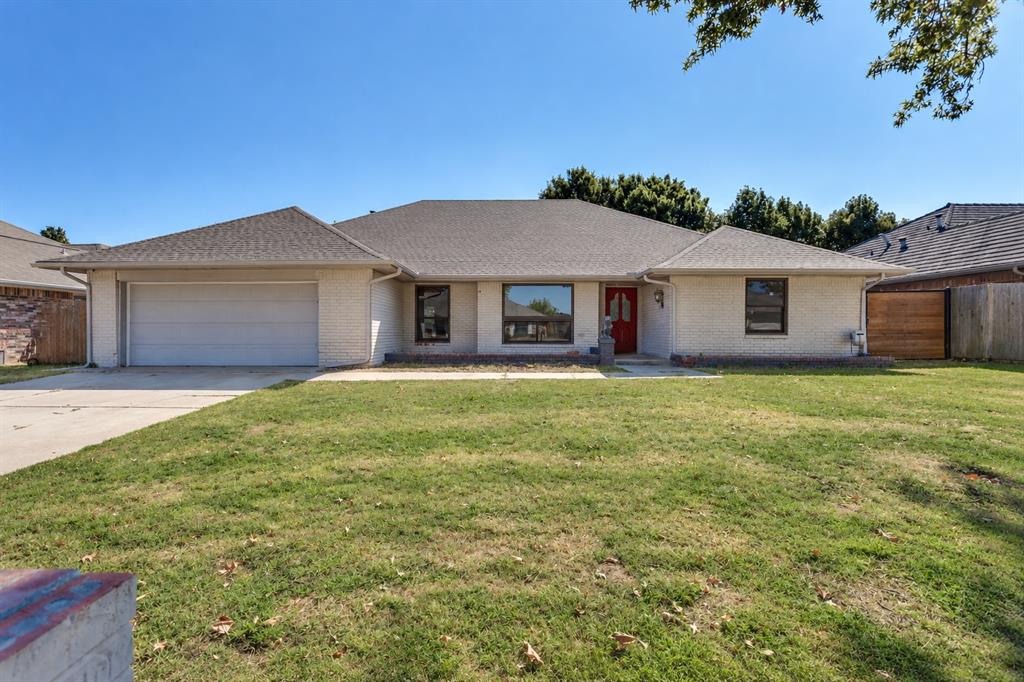 13400 Apple Valley Drive Property Photo 1
